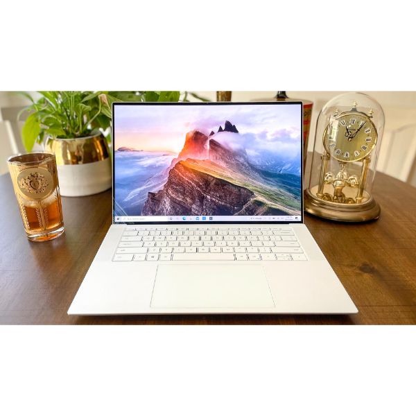 Dell XPS 15 OLED